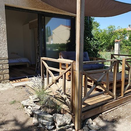 Pura Vida Hotel Мазан Екстериор снимка