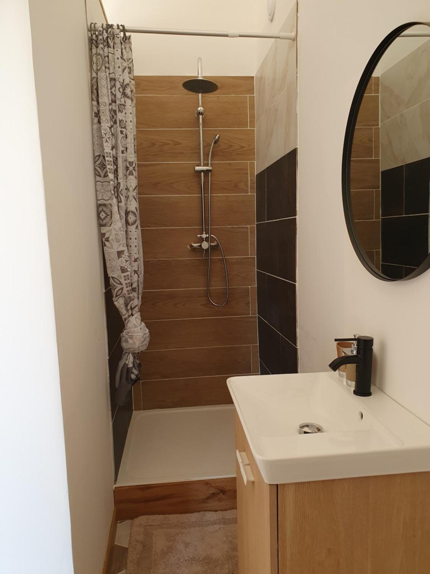 Pura Vida Hotel Мазан Екстериор снимка